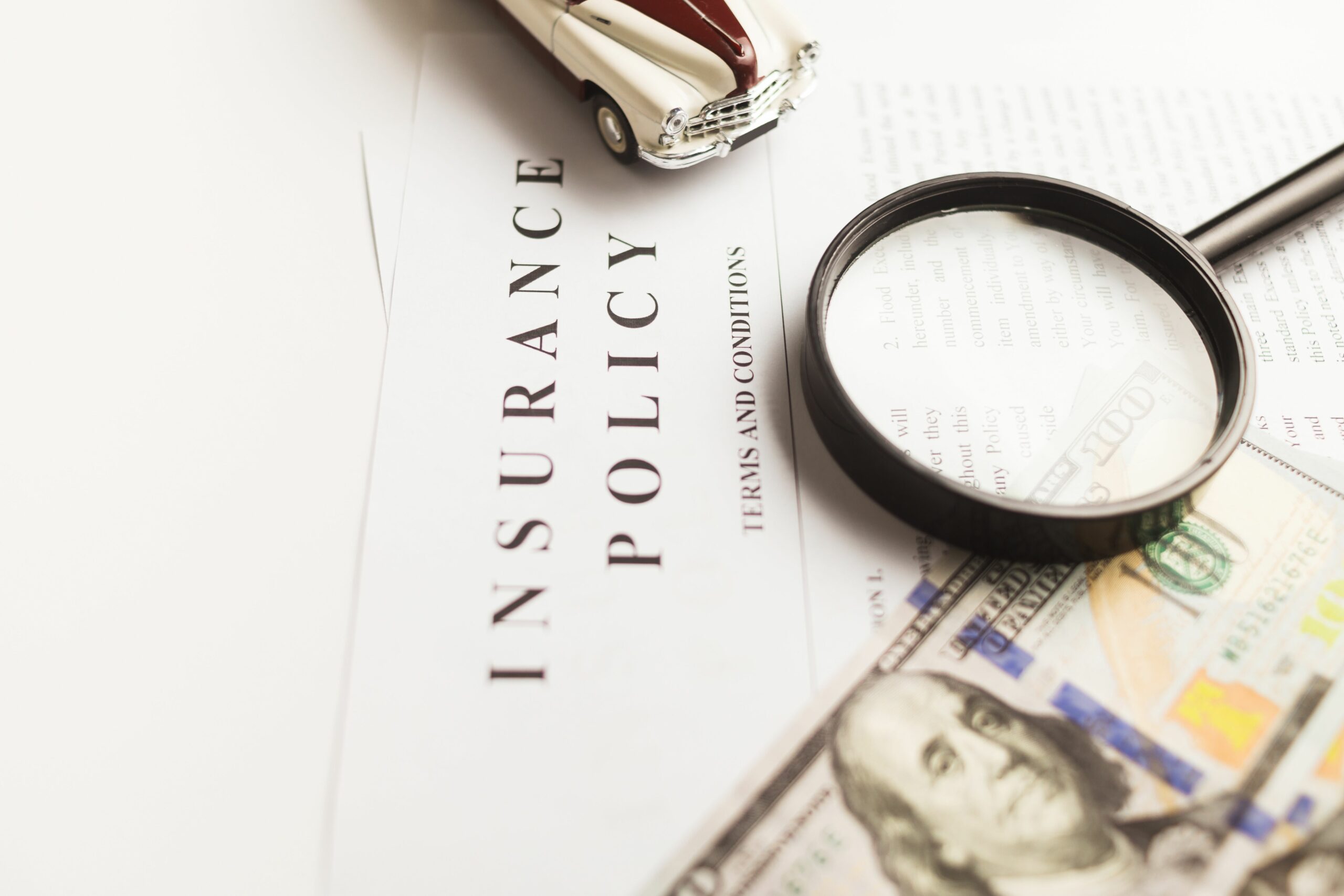 image représentant un contrat d'assurance pour emprunteur méningiome